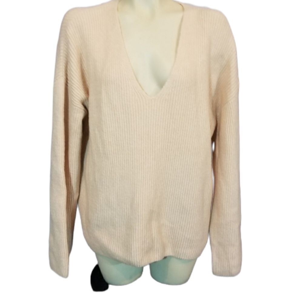 Treasure & Bond Pink V-Neck Sweater Size Large